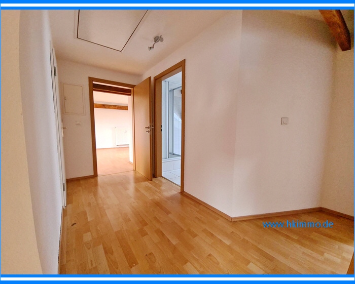 3-Raumwohnung unterm Dach in KöthenAnhalt - Einbauküche ist dabei - Etagenwohnung Köthen | Angebot:25568880