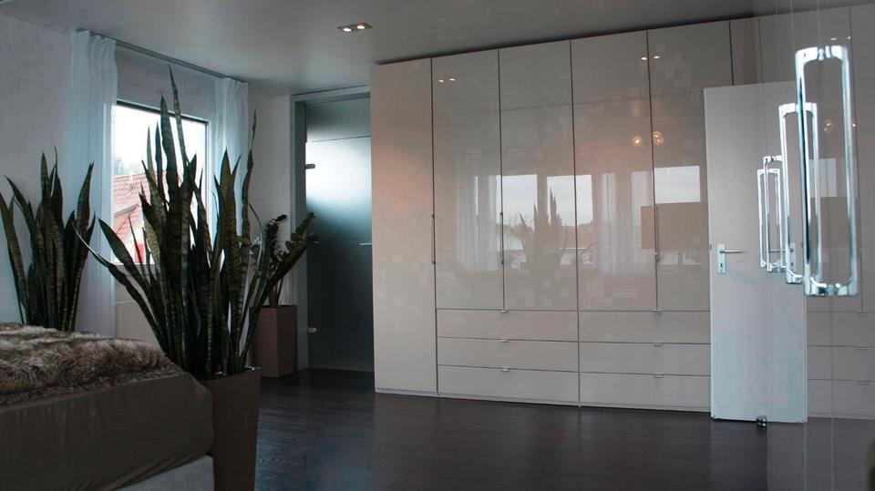 Einfamilienhaus Esslingen am Neckar Brühl - 6 Zimmer, 200 m&sup2;, 750&euro; | Angebot:26658405