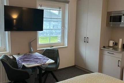 möbliertes Zimmer mit Bad und separaten Eingang 1 zimmer