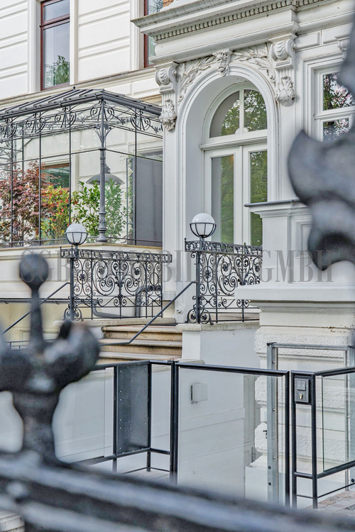 Exklusive Bürofläche in historischem Ambiente vis-á-vis Theater am Goetheplatz