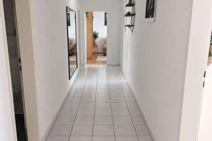 Wohnung Friedrichshafen - 2 Zimmer, 80 m&sup2;, 1.050&euro; | Angebot:27032360