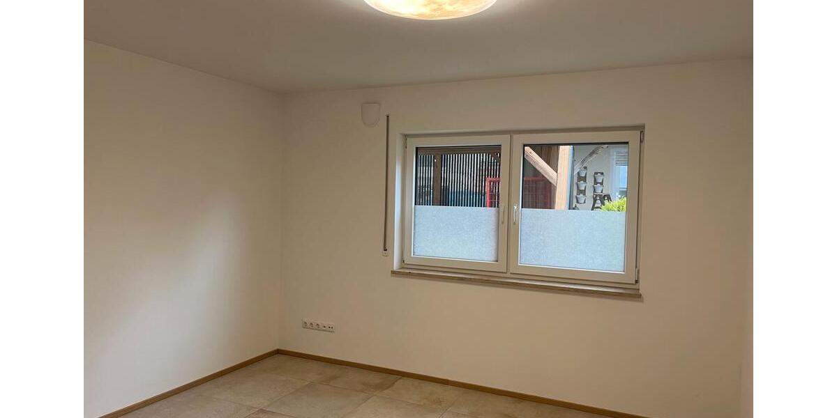 Erdgeschoßwohnung Abensberg - 1 Zimmer, 86 m&sup2;, 1.111&euro; | Angebot:26032318