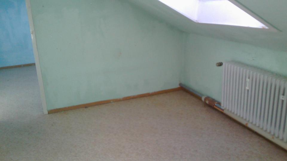 Dachgeschoßwohnung Schwieberdingen - 4 Zimmer, 80 m&sup2;, 1.195&euro; | Angebot:26543771