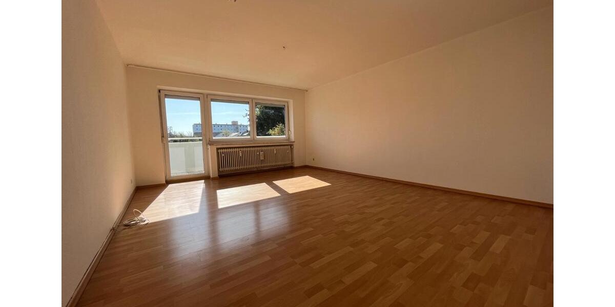 Etagenwohnung Buchloe - 3 Zimmer, 84 m&sup2;, 1.100&euro; | Angebot:26040540