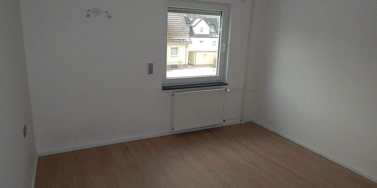 Reihenmittelhaus Göttingen Grone - 6 Zimmer, 112 m&sup2;, 1.600&euro; | Angebot:24874388