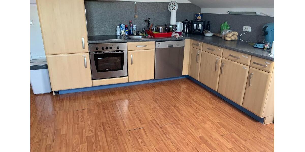 Dachgeschoßwohnung Ingolstadt Münchener Straße - 4 Zimmer, 95 m&sup2;, 1.290&euro; | Angebot:25509704