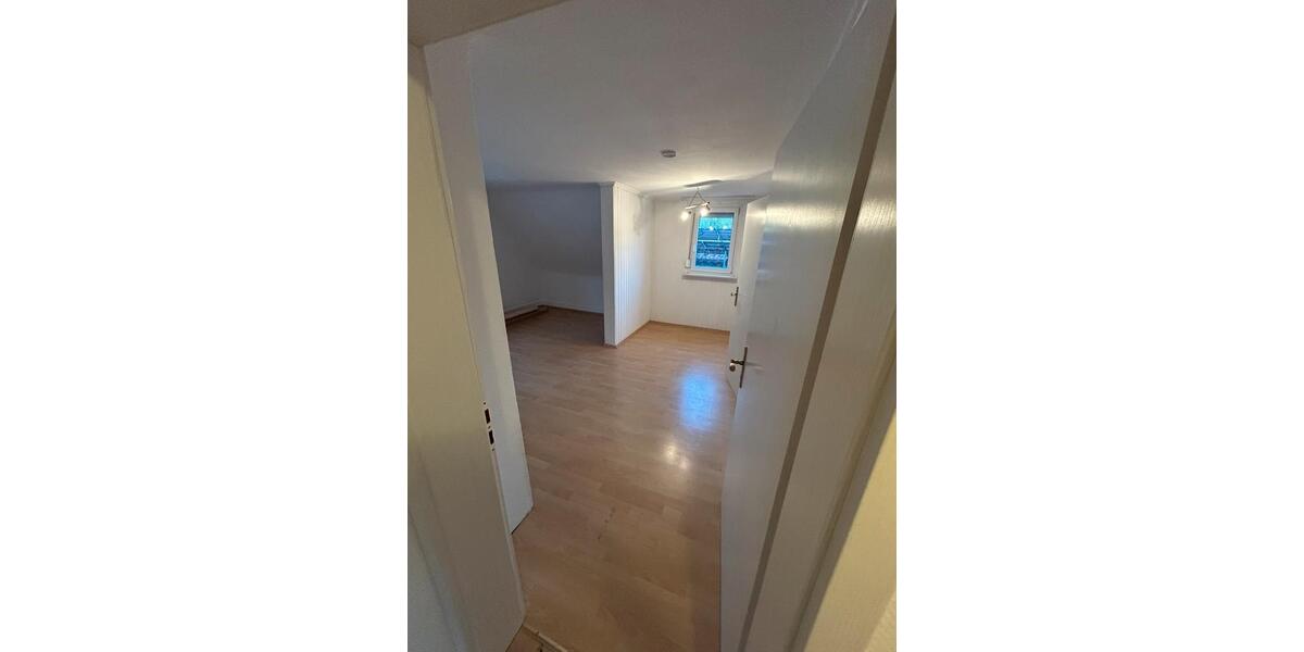 Dachgeschoßwohnung Sulz am Neckar - 3.5 Zimmer, 67 m&sup2;, 750&euro; | Angebot:26652072