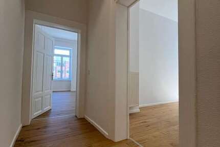 Wohnung Wiesbaden Mitte - 3 Zimmer, 108 m&sup2;, 1.296&euro; | Angebot:27191536