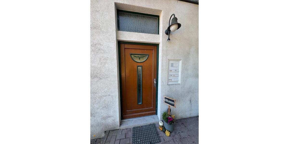 Etagenwohnung Schleusingen - 4 Zimmer, 103 m&sup2;, 980&euro; | Angebot:23831021