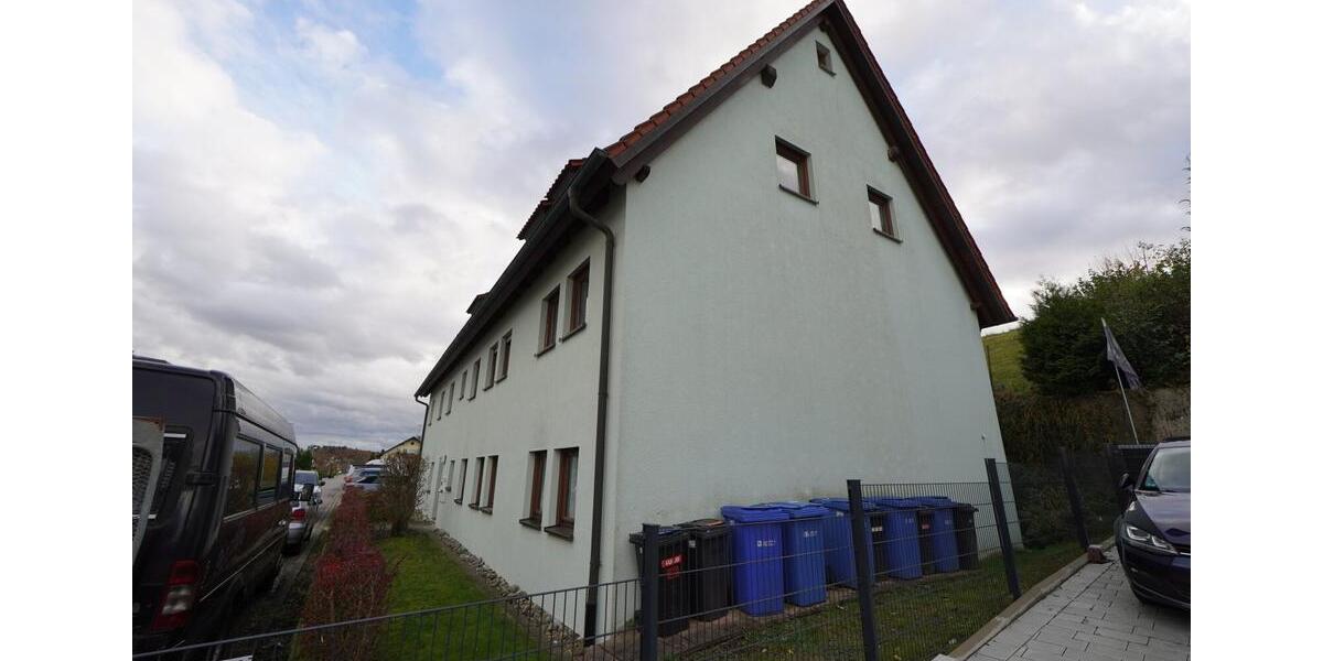 Dachgeschoßwohnung Schwendi - 3 Zimmer, 83 m&sup2;, 777&euro; | Angebot:23785724