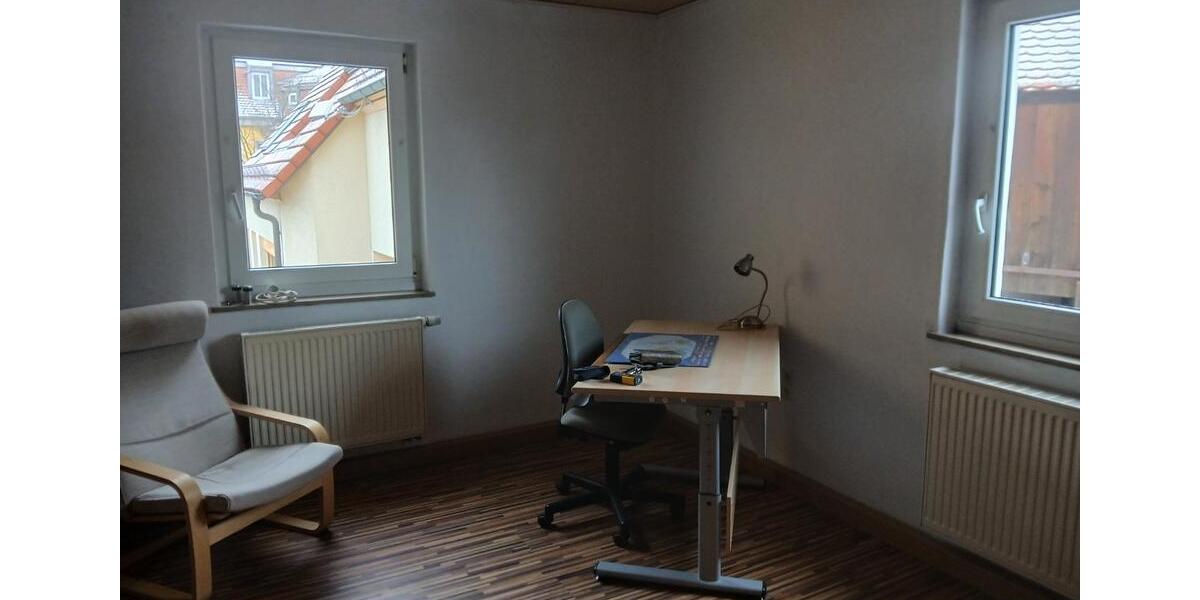Neuvermietung, 2-er WG, 2 Zimmer je.18 qm, Studenten WG. 1 zimmer