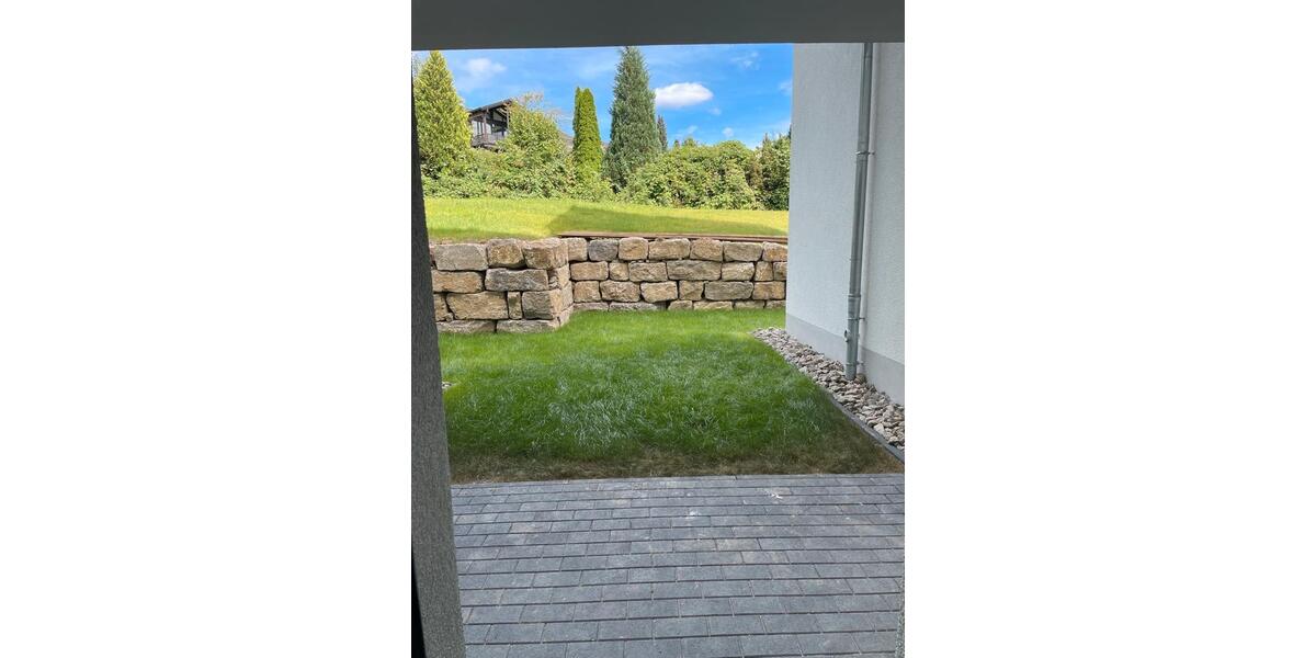 Erdgeschoßwohnung Kreuztal - 2 Zimmer, 76 m&sup2;, 998&euro; | Angebot:22931092