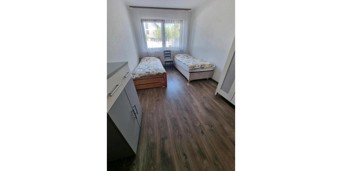 Wohnen auf Zeit Wesseling - 5 Zimmer, 160 m&sup2;, 18&euro; | Angebot:20826339