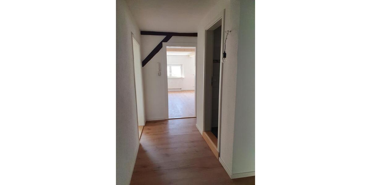 Dachgeschoßwohnung Bautzen - 3 Zimmer, 135 m&sup2;, 800&euro; | Angebot:24537557