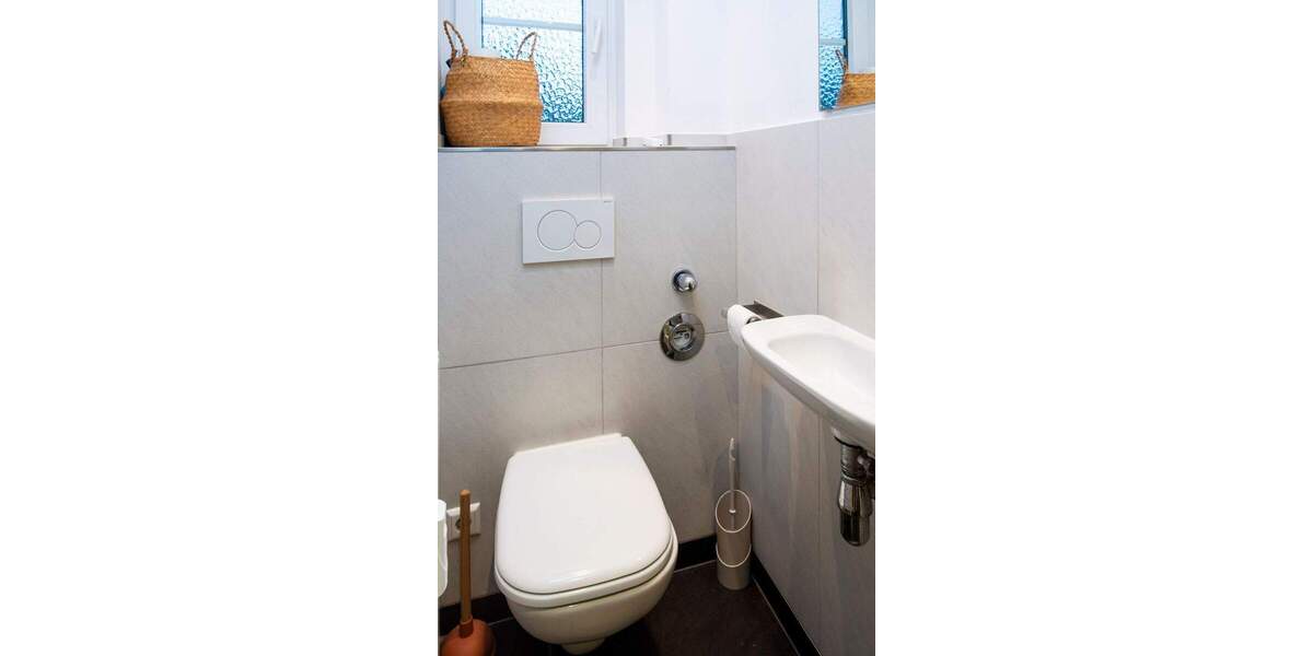 Etagenwohnung Heidelberg Neuenheim - 3 Zimmer, 95 m&sup2;, 1.880&euro; | Angebot:24278178