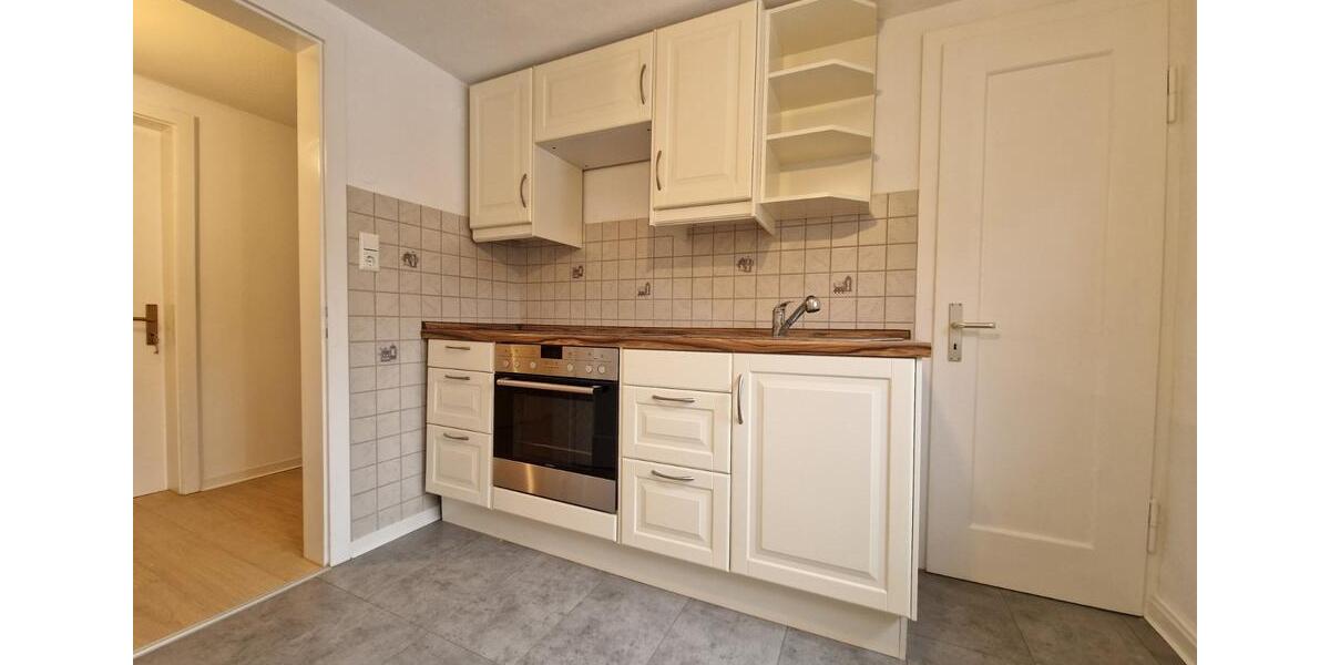 renovierte 4-Zimmer-Wohnung im DG 4 zimmer