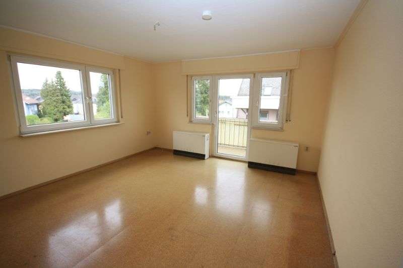 Etagenwohnung Hohenstein - 3 Zimmer, 62 m&sup2;, 406&euro; | Angebot:26224239