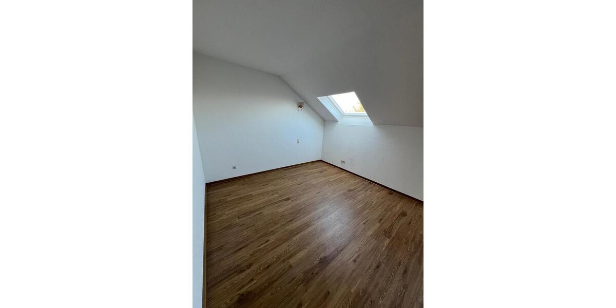 Maisonettenwohnung Hannover Bothfeld-Vahrenheide - 4 Zimmer, 116 m&sup2;, 1.740&euro; | Angebot:26414981
