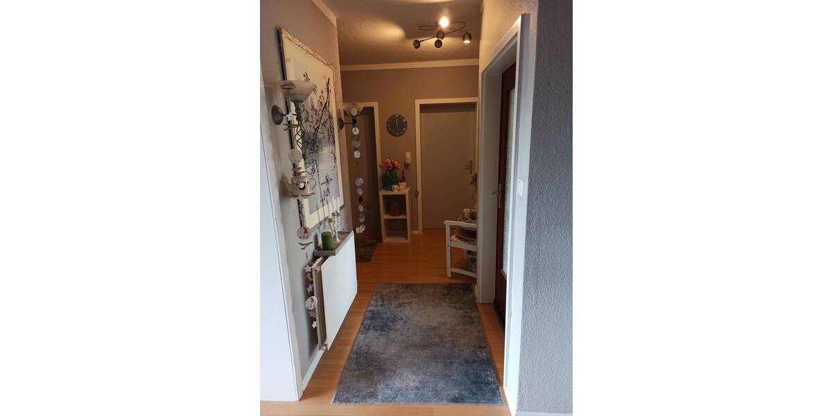 Etagenwohnung Seesen Herrhausen - 3 Zimmer, 93 m&sup2;, 600&euro; | Angebot:24766043