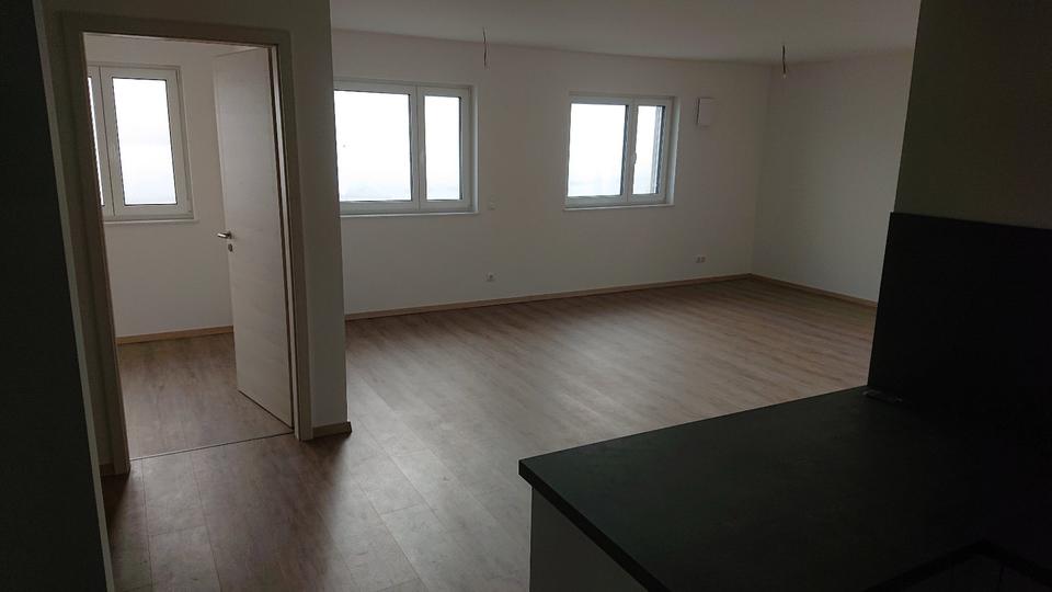 Etagenwohnung Monheim - 4 Zimmer, 99 m&sup2;, 1.110&euro; | Angebot:26019911