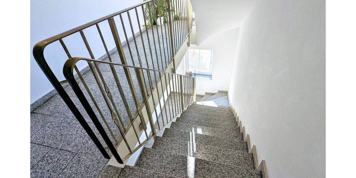 Etagenwohnung Delitzsch - 2 Zimmer, 77 m&sup2;, 600&euro; | Angebot:26657059