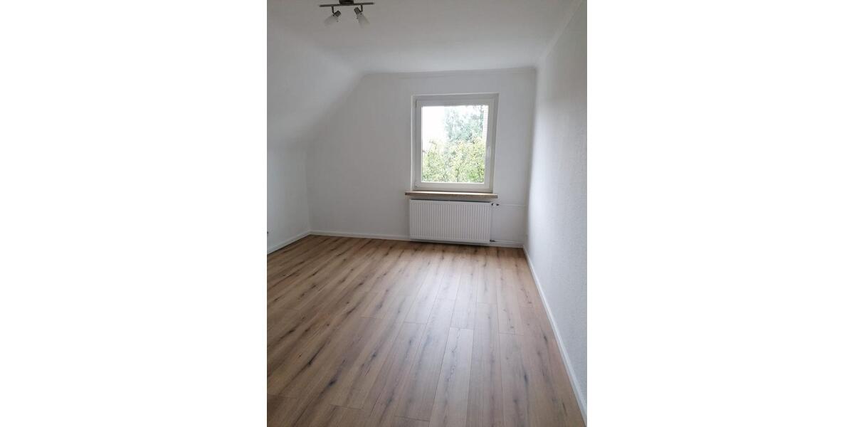 Dachgeschoßwohnung Sulingen - 3 Zimmer, 70 m&sup2;, 650&euro; | Angebot:25648584