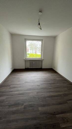 Frisch renovierte 3-Zimmer-Wohnung in Bremen Kattenturm