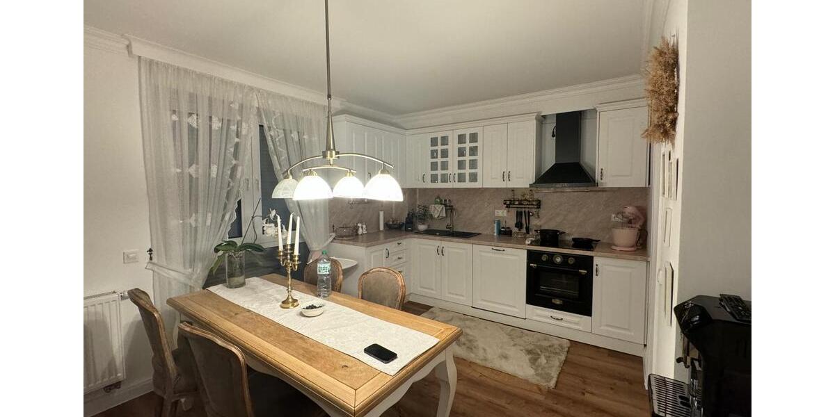 Einfamilienhaus Knüllwald - 5 Zimmer, 160 m&sup2;, 1.250&euro; | Angebot:26564672