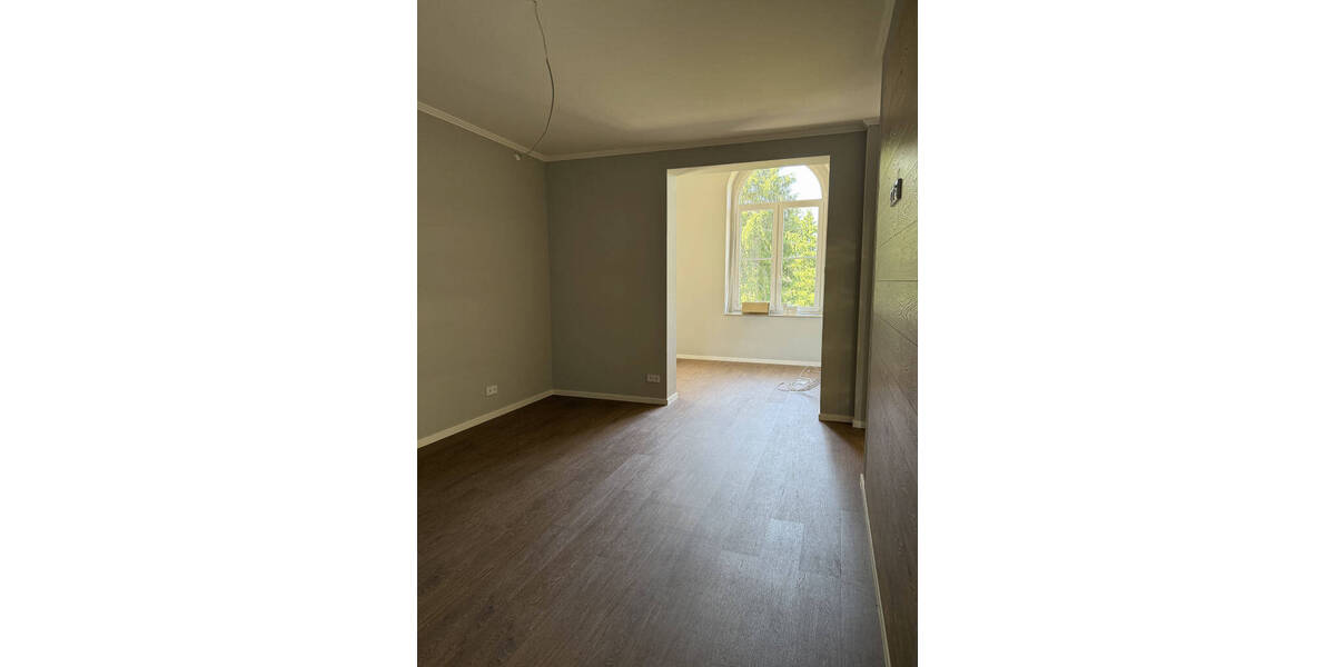 Etagenwohnung Diesbar-Seußlitz Seußlitz - 5 Zimmer, 265 m&sup2;, 2.050&euro; | Angebot:25691485
