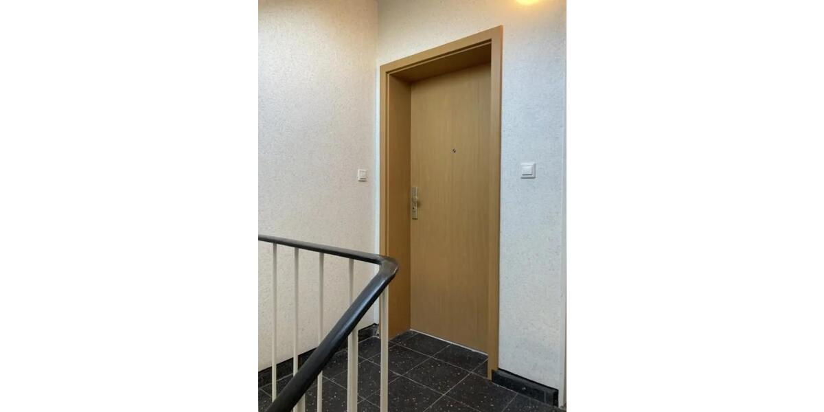 Charmante 2,5 Zimmer Dachgeschosswohnung - sofort bezugsfrei 2 zimmer