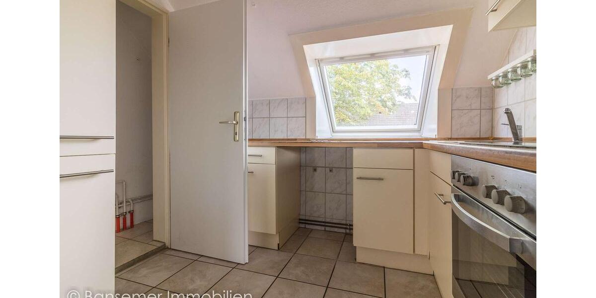 Dachgeschoßwohnung Dollern - 4 Zimmer, 98 m&sup2;, 735&euro; | Angebot:23049589