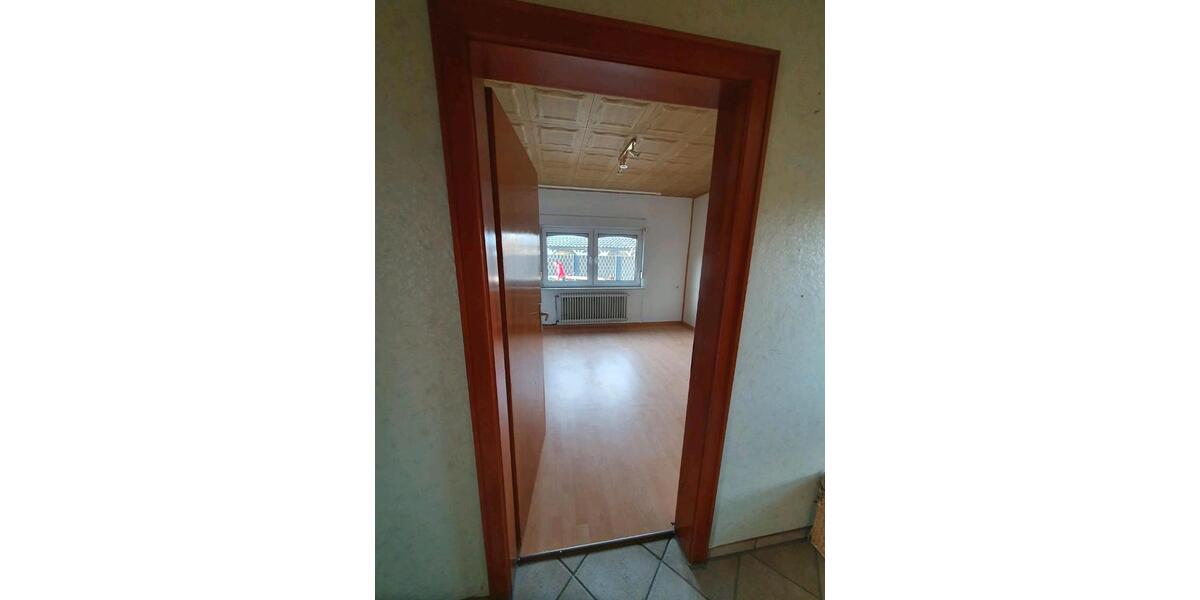 Einfamilienhaus Saterland - 7 Zimmer, 160 m&sup2;, 1.100&euro; | Angebot:26329969