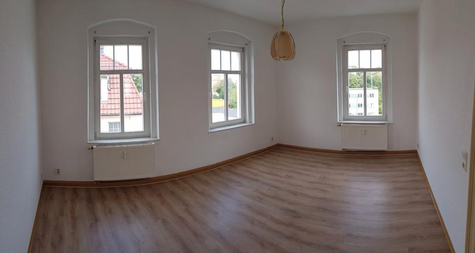 Etagenwohnung Löbau - 2 Zimmer, 51 m&sup2;, 230&euro; | Angebot:26019589