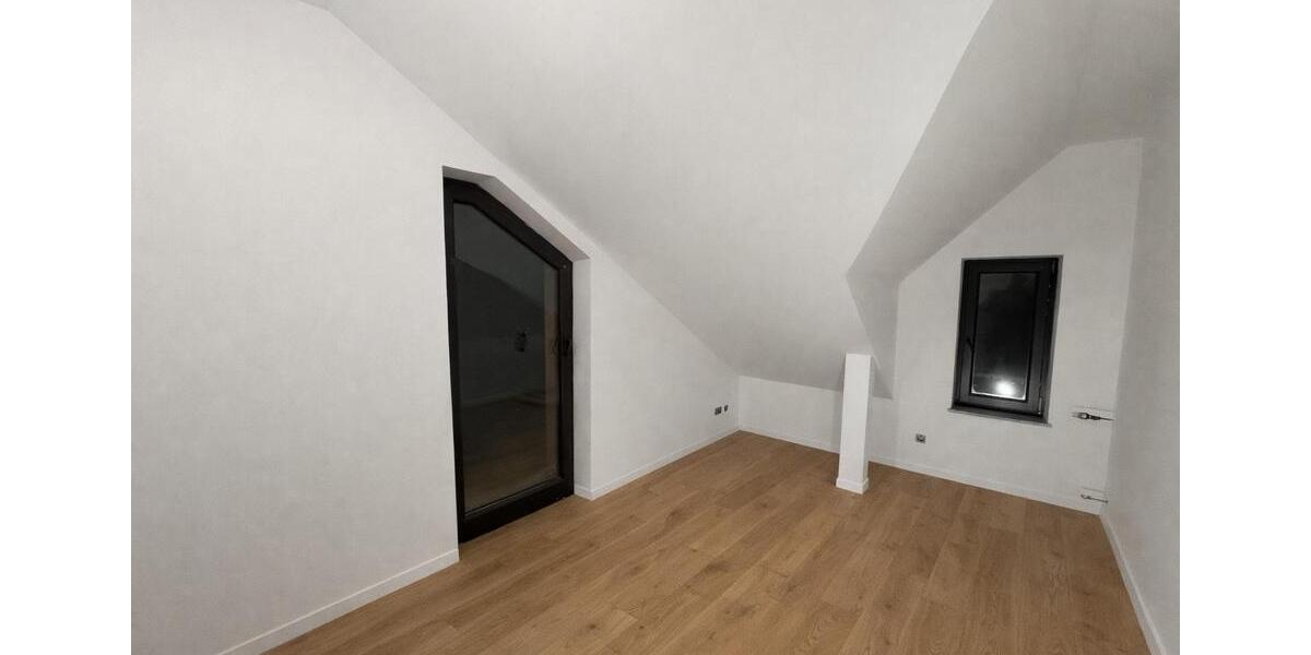 Penthouse mit zwei Balkonen und Garage in Kohlhof 3 zimmer