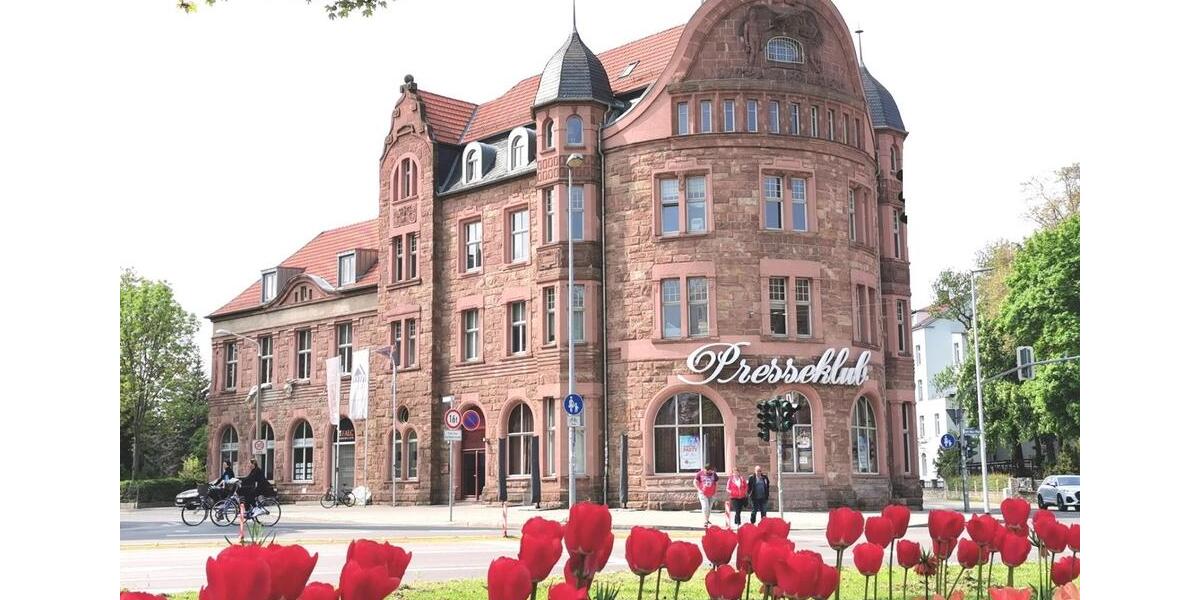 Dachgeschoßwohnung Erfurt - 2 Zimmer, 122 m&sup2;, 1.530&euro; | Angebot:25127774