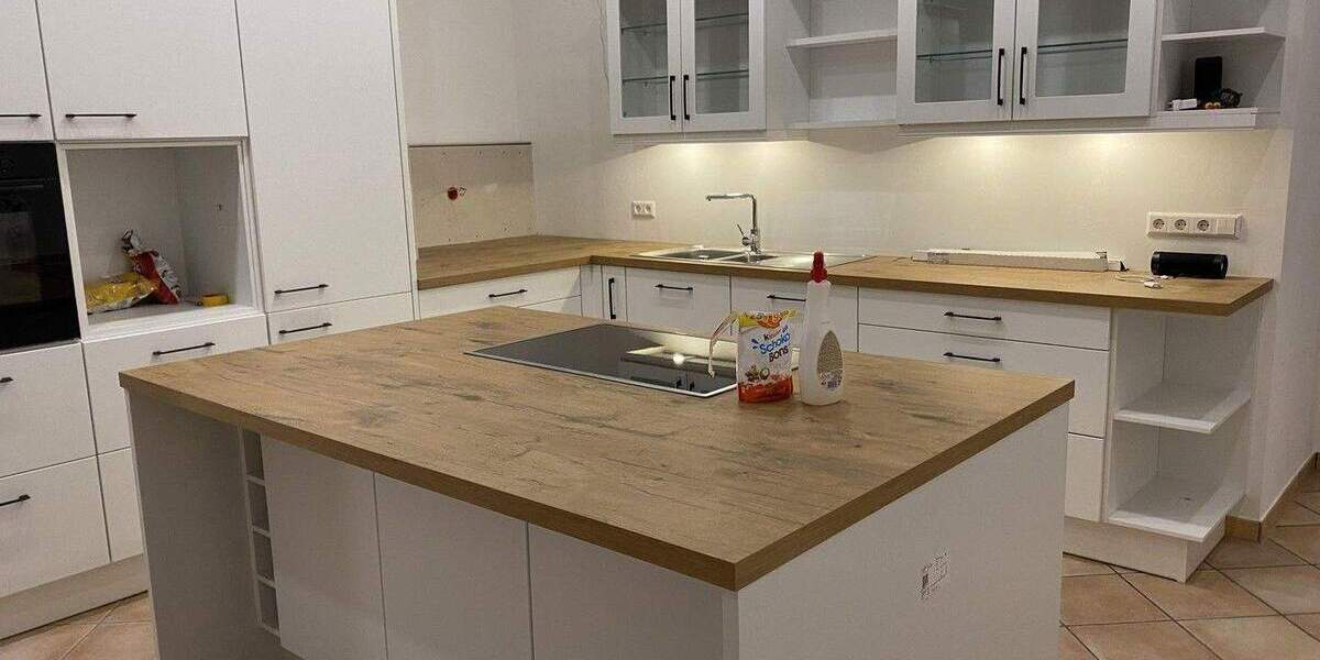 Etagenwohnung Donaueschingen - 7 Zimmer, 312 m&sup2;, 2.190&euro; | Angebot:25114620