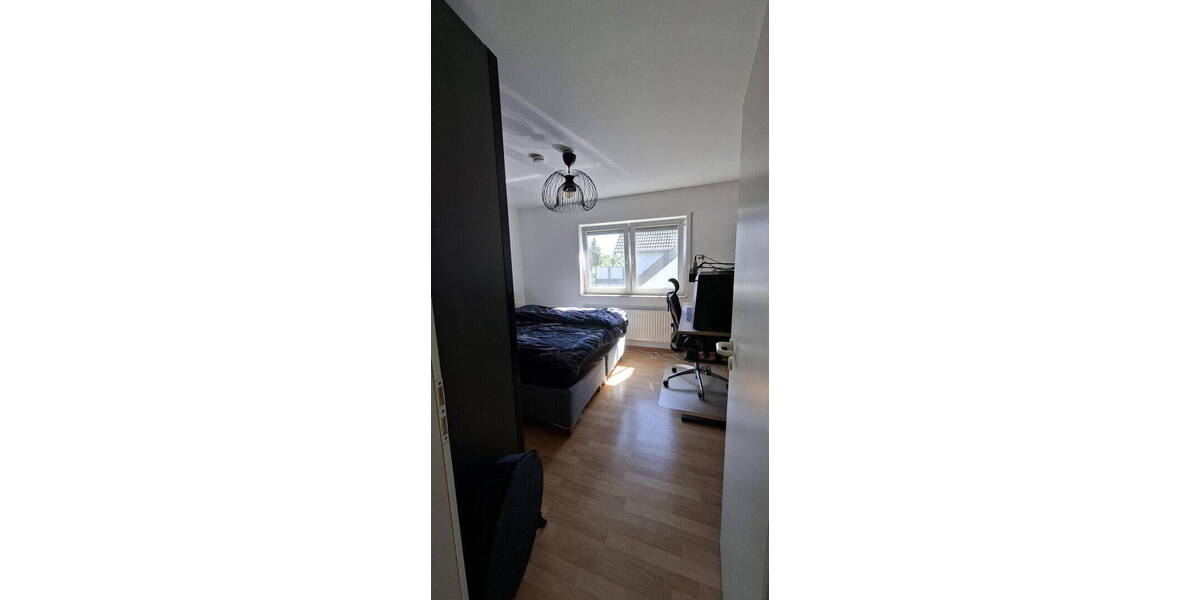 Etagenwohnung Bornheim - 2 Zimmer, 61 m&sup2;, 710&euro; | Angebot:26731063