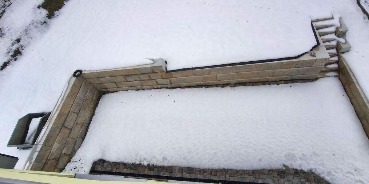 Einfamilienhaus Igensdorf Pettensiedel - 1 Zimmer, 240 m&sup2;, 2.200&euro; | Angebot:25770176