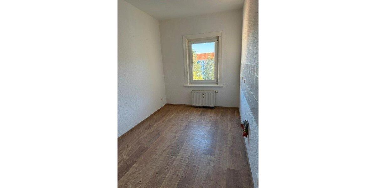 Etagenwohnung Arnstadt - 3 Zimmer, 69 m&sup2;, 496&euro; | Angebot:26364261