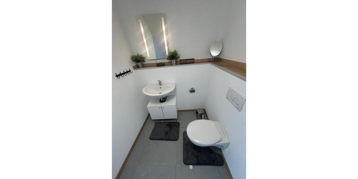 Dachgeschoßwohnung Ibbenbüren - 2 Zimmer, 140 m&sup2;, 1.000&euro; | Angebot:26039332