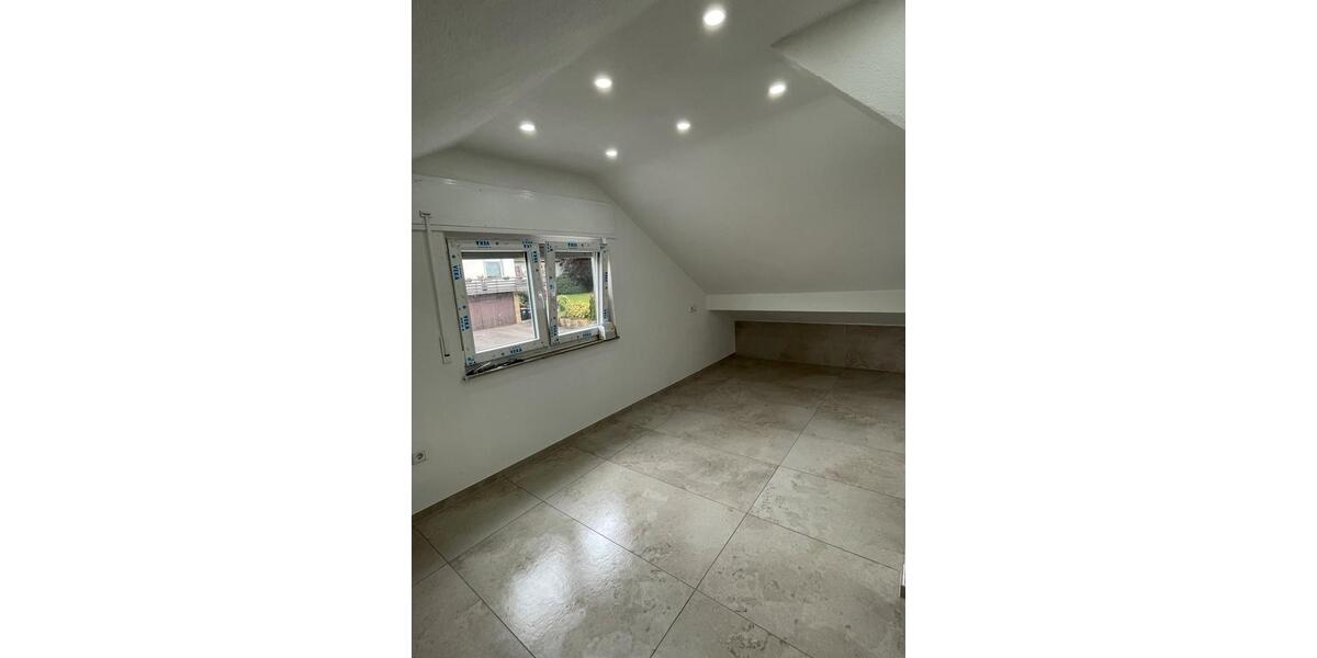 Dachgeschoßwohnung Nordheim - 3 Zimmer, 80 m&sup2;, 1.000&euro; | Angebot:26702482