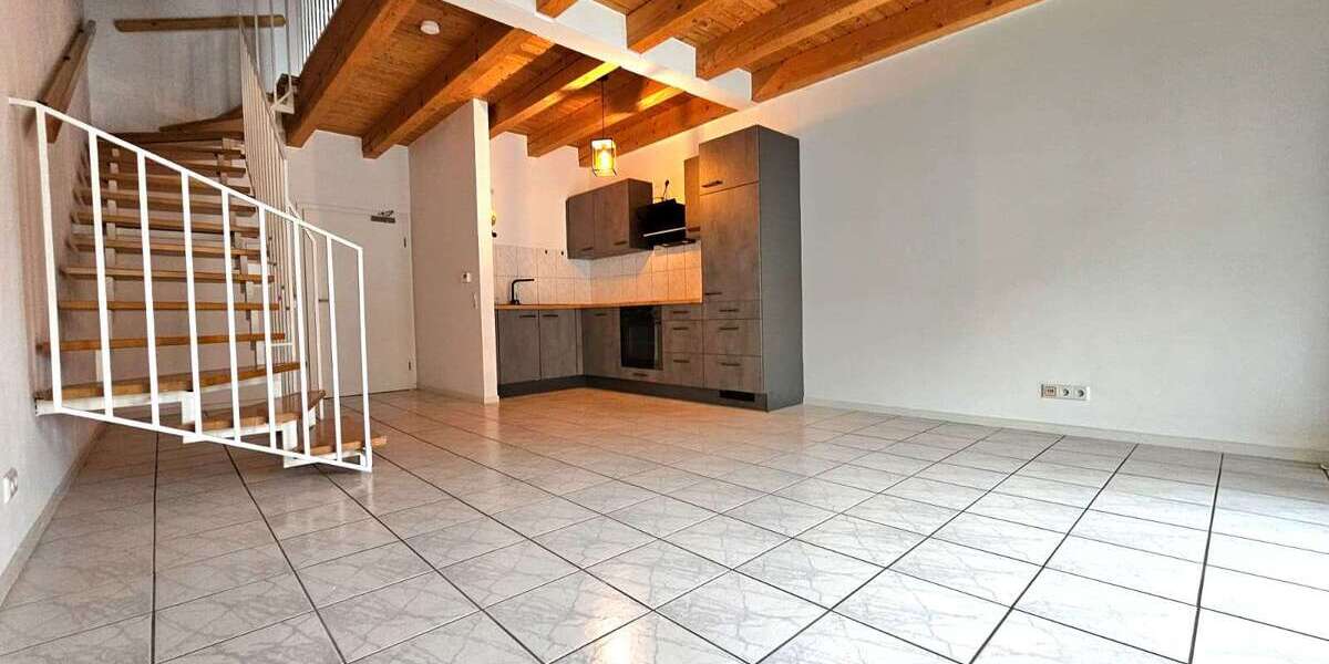 Etagenwohnung Otterberg - 3 Zimmer, 100 m&sup2;, 990&euro; | Angebot:26182663