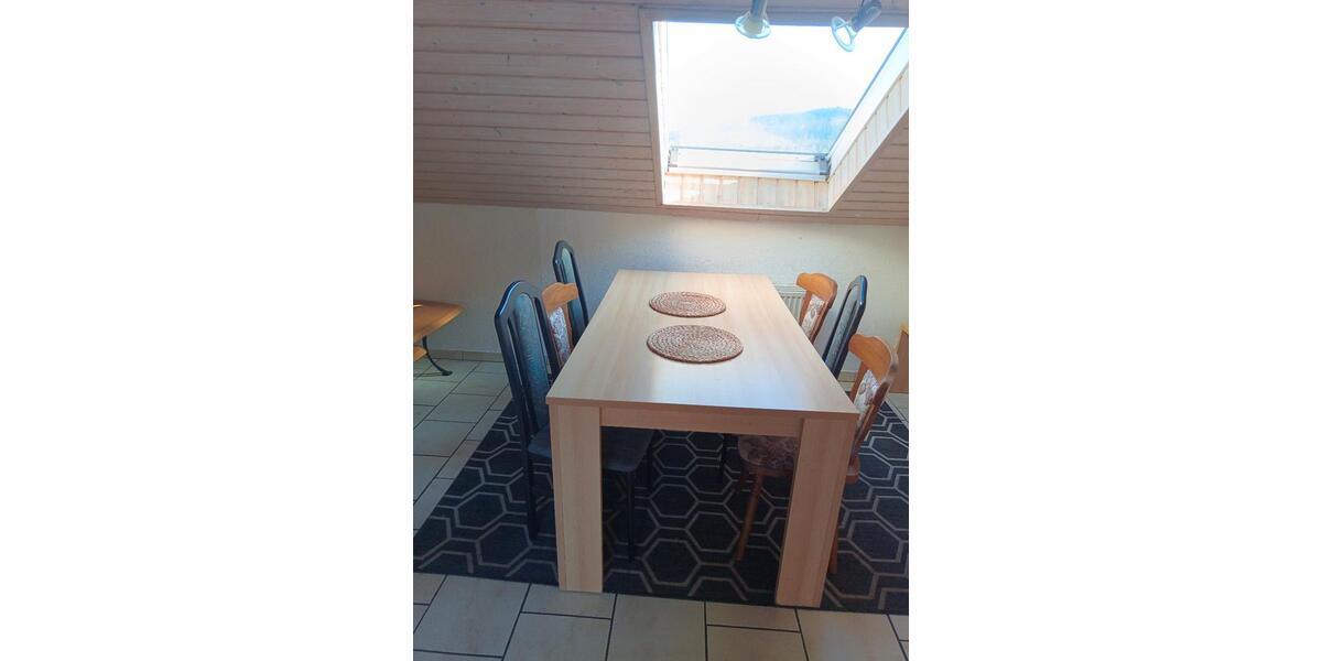 Dachgeschoßwohnung Hilchenbach - 3 Zimmer, 60 m&sup2;, 480&euro; | Angebot:26270976