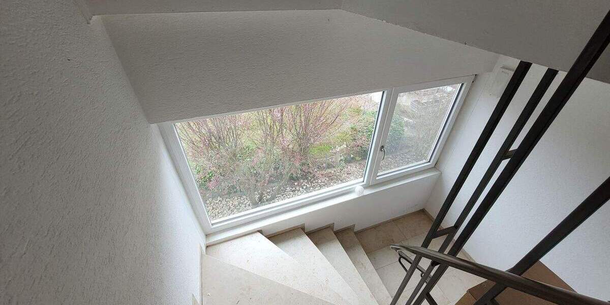 Etagenwohnung Giebelstadt - 3 Zimmer, 82 m&sup2;, 695&euro; | Angebot:26657142