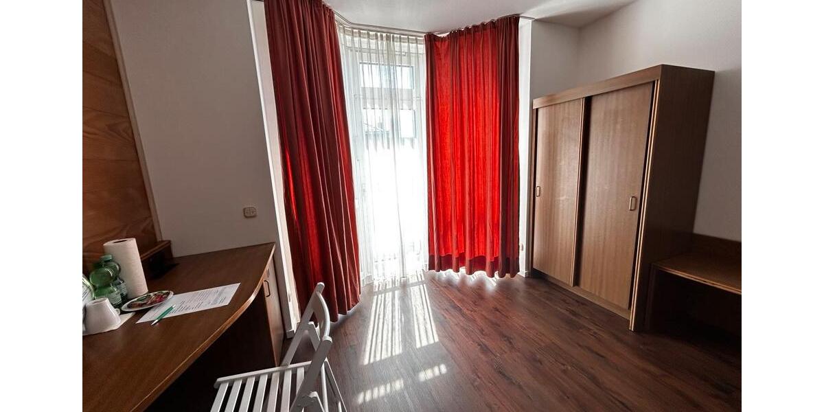 Etagenwohnung Frechen - 1 Zimmer, 21 m&sup2;, 750&euro; | Angebot:26300940