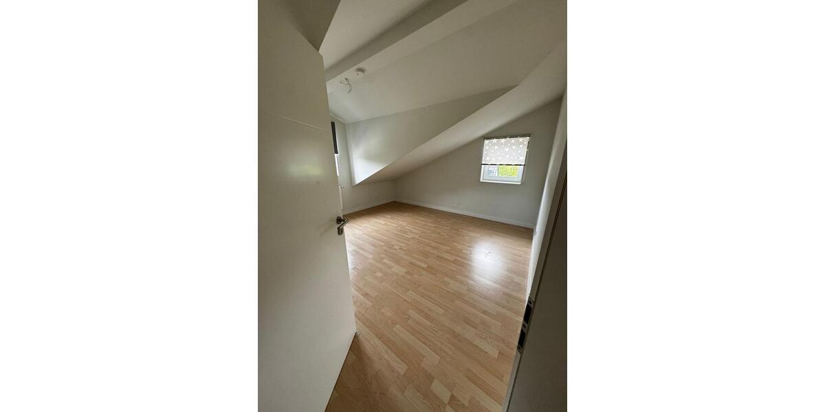 Etagenwohnung Börnsen - 5 Zimmer, 2.300&euro; | Angebot:22709901