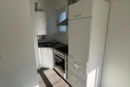 Zell am Main helle 2 Zimmer Wohnung mit Einbauküche und Balkon