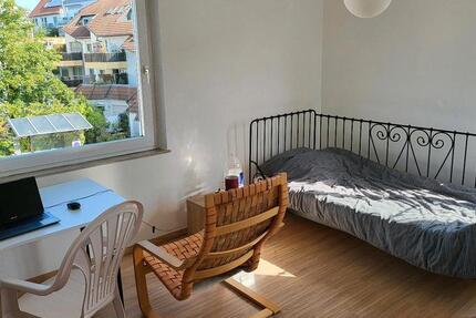Wohnen auf Zeit Tiefenbronn - 3 Zimmer, 72 m&sup2;, 500&euro; | Angebot:25173801