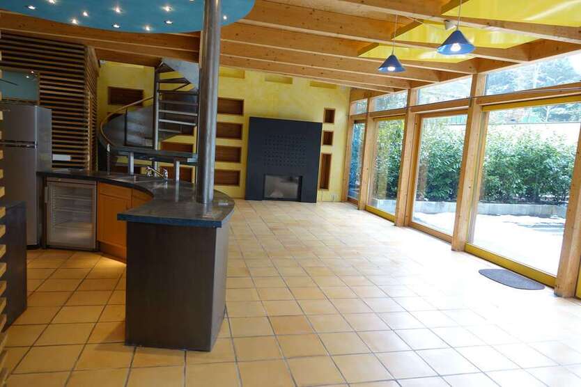 Haus zum Mieten in Taunusstein 3.200 € 300 m²