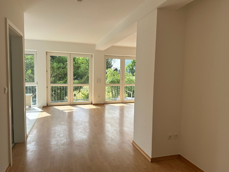 Etagenwohnung Dreieich - 2.5 Zimmer, 81 m&sup2;, 972&euro; | Angebot:26975438